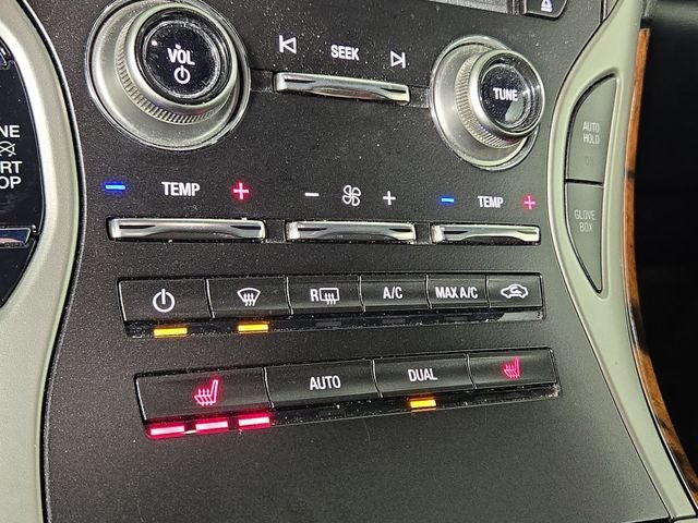 2019 Lincoln Nautilus Select