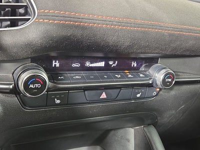 2024 Mazda Mazda3 2.5 Carbon Turbo