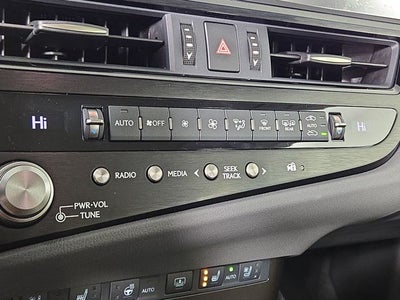 2025 Lexus ES LUXURY