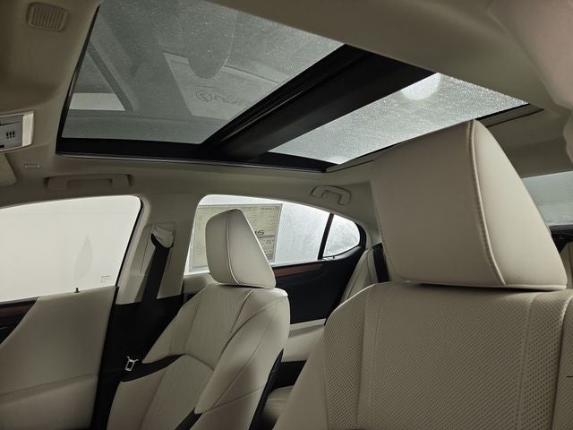 2025 Lexus ES LUXURY