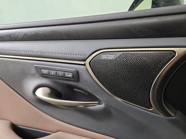 2022 Lexus ES 350 Ultra Luxury