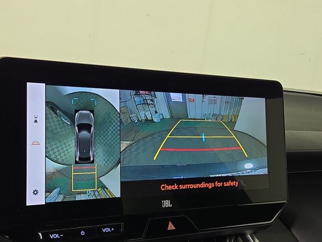 2023 Toyota Venza LE