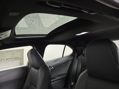 2026 Lexus UX PREMIUM AWD