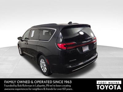 2022 Chrysler Pacifica Touring L