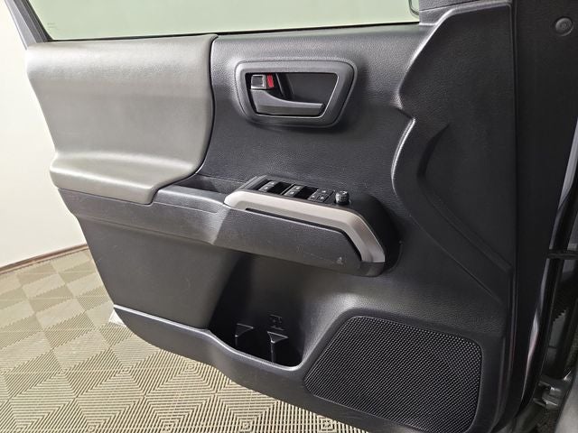 2020 Toyota Tacoma SR5 V6