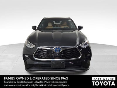 2023 Toyota Highlander Hybrid Platinum