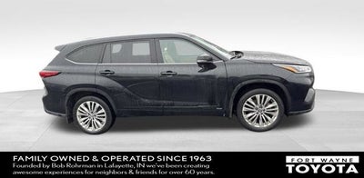 2023 Toyota Highlander Hybrid Platinum