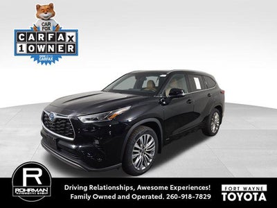 2023 Toyota Highlander Hybrid Platinum