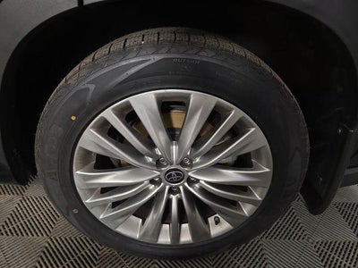 2023 Toyota Highlander Hybrid Platinum