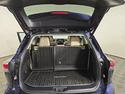2022 Toyota Highlander Hybrid XLE