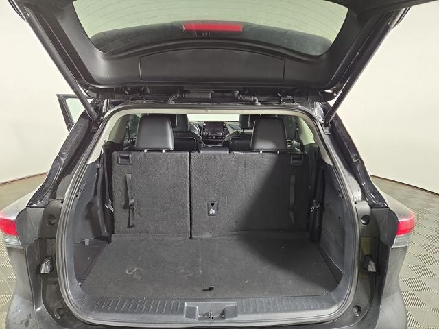 2025 Toyota Highlander XLE