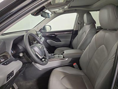 2024 Toyota Highlander Hybrid Limited