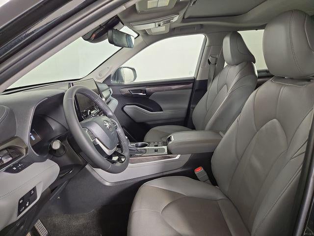 2024 Toyota Highlander Hybrid Limited