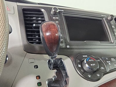 2011 Toyota Sienna XLE