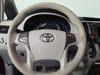 2011 Toyota Sienna XLE