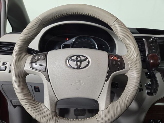 2011 Toyota Sienna XLE