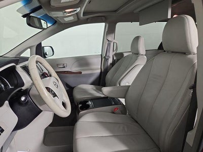 2011 Toyota Sienna XLE