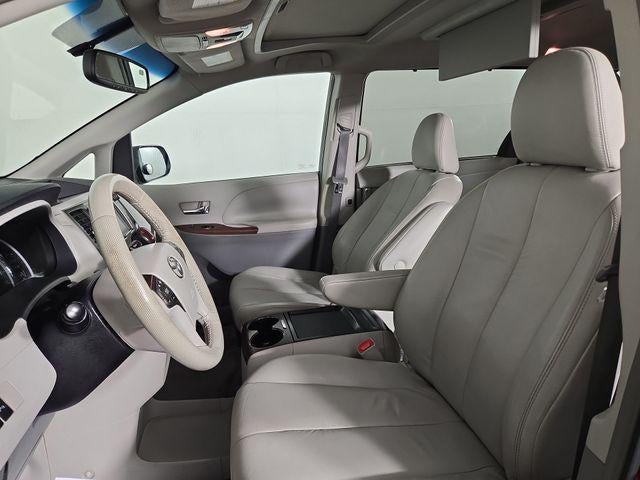 2011 Toyota Sienna XLE