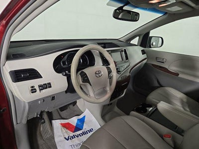 2011 Toyota Sienna XLE