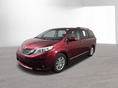 2011 Toyota Sienna XLE