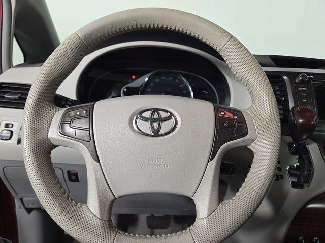 2011 Toyota Sienna XLE