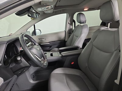2024 Toyota Sienna XLE