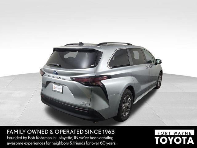 2024 Toyota Sienna XLE