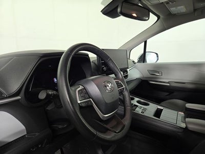 2025 Toyota Sienna XLE