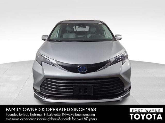 2025 Toyota Sienna XLE
