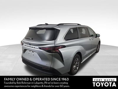 2025 Toyota Sienna XLE