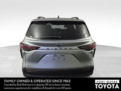 2025 Toyota Sienna XLE
