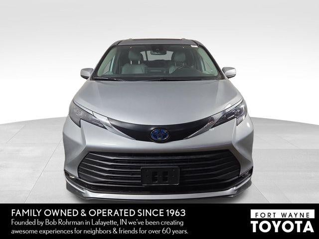 2025 Toyota Sienna XLE