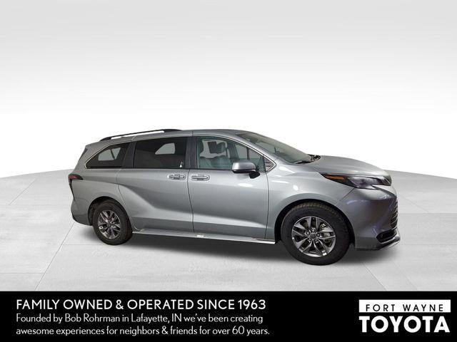 2025 Toyota Sienna XLE