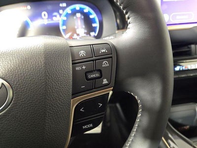 2025 Toyota Crown Signia XLE