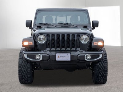 2022 Jeep Gladiator Overland