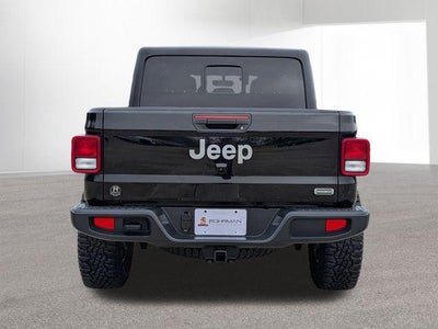 2022 Jeep Gladiator Overland