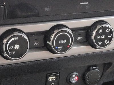 2017 Toyota TACOMA SR5 SR5 V6