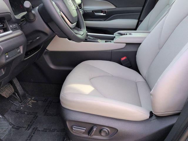 2026 Toyota GRAND HIGHLANDER HEV XLE