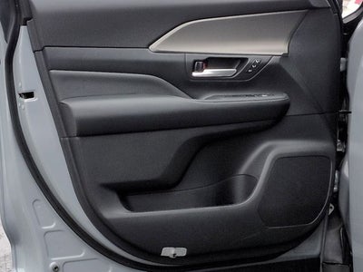 2025 Toyota GRAND HIGHLANDER HEV Nightshade Edition