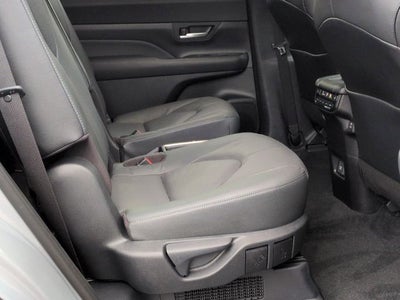 2025 Toyota GRAND HIGHLANDER HEV Nightshade Edition