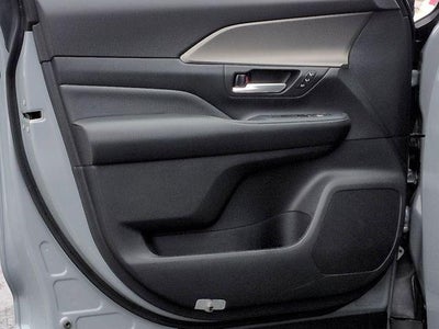 2025 Toyota GRAND HIGHLANDER HEV Nightshade Edition