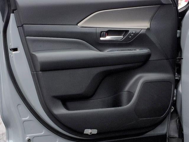 2025 Toyota GRAND HIGHLANDER HEV Nightshade Edition