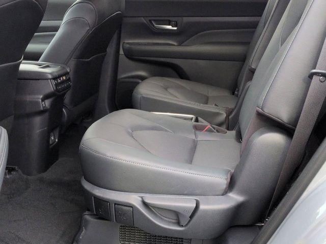 2025 Toyota GRAND HIGHLANDER HEV Nightshade Edition