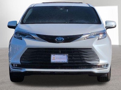 2025 Toyota SIENNA PLT AWD Platinum 7 Passenger
