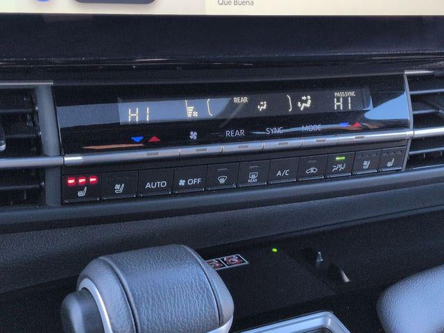 2025 Toyota SIENNA PLT AWD Platinum 7 Passenger