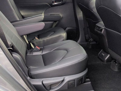 2026 Toyota HIGHLANDER XLE