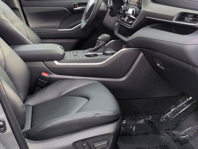 2026 Toyota HIGHLANDER XLE