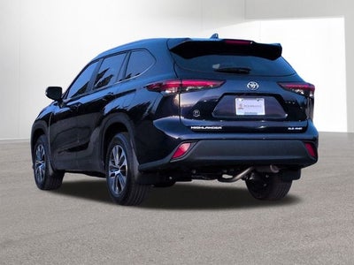 2026 Toyota HIGHLANDER XLE