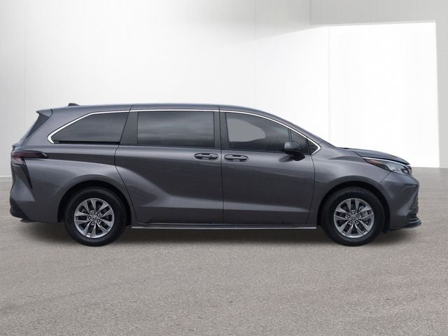 2023 Toyota SIENNA LE LE 8 Passenger