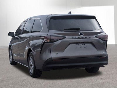 2023 Toyota SIENNA LE LE 8 Passenger